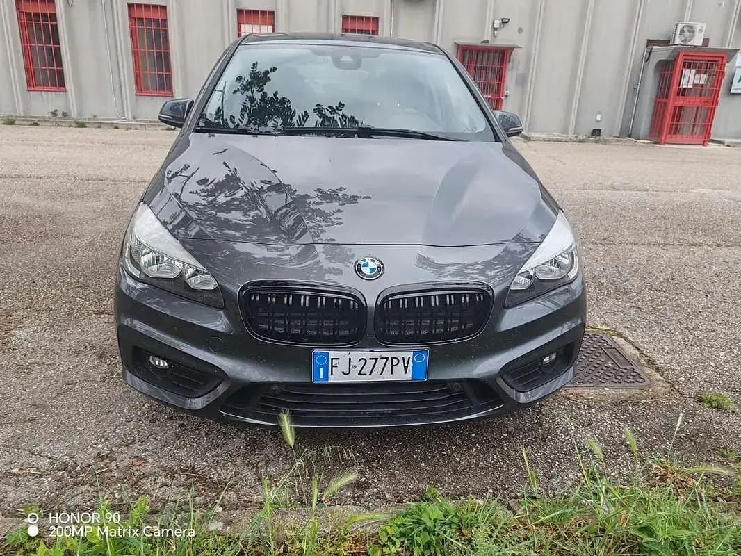Begagnad BMW 218 Active Tourer Luxury Line 150 HK (110 kW) 2017 Blå Minibuss