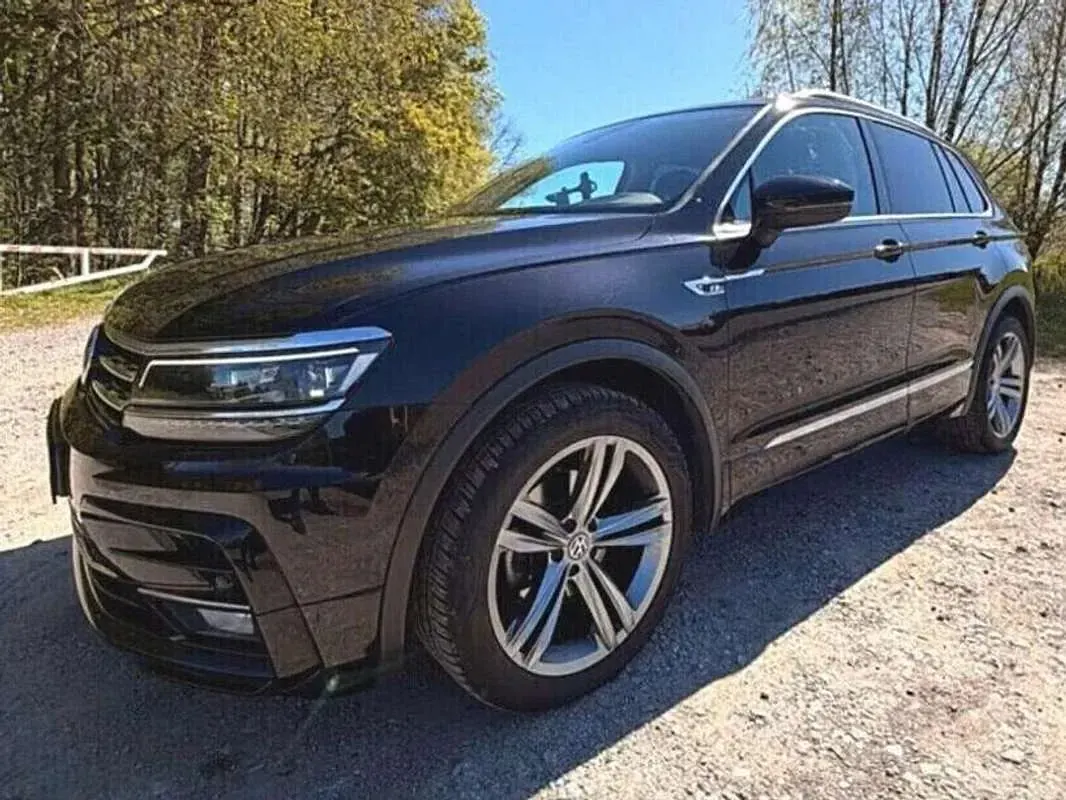 Usata VW Tiguan Sportline 150 CV (110 kW) 2020 Nero SUV