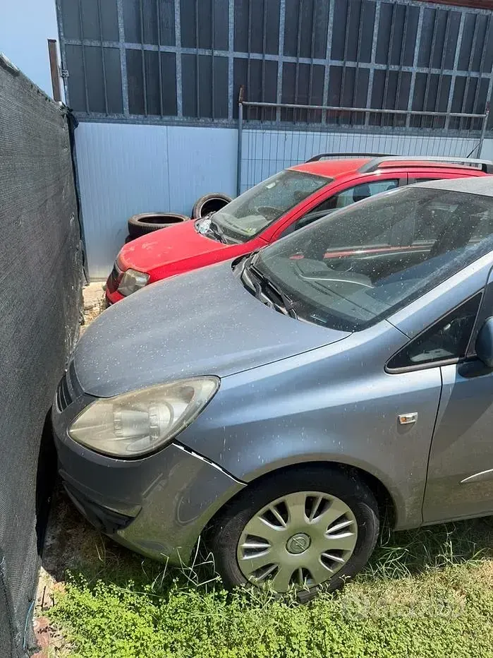 Usata Opel Corsa 90 CV (66 kW) 2007 Grigio Utilitaria