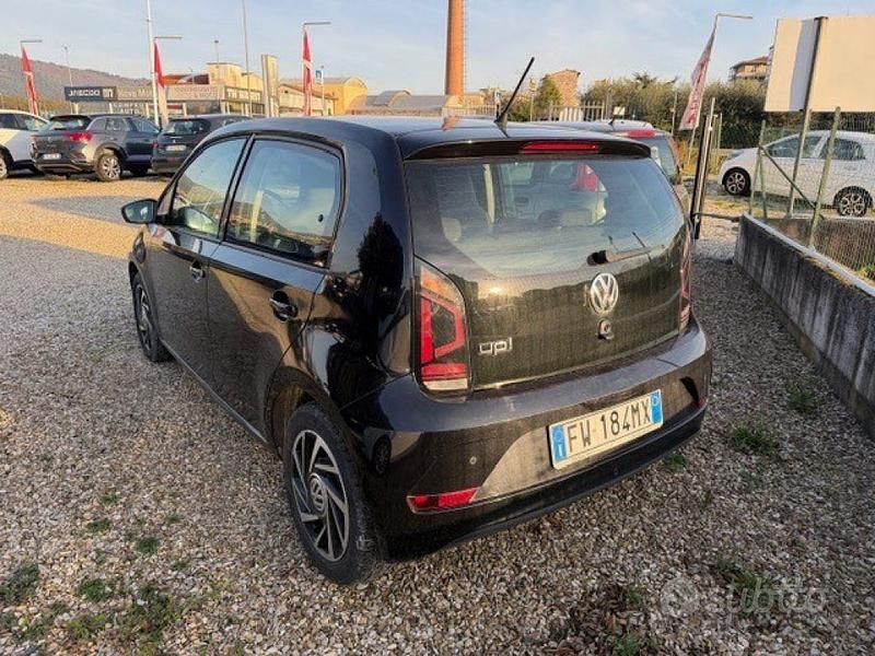 Usata VW up! Move 60 CV (44 kW) 2019 Nero Utilitaria