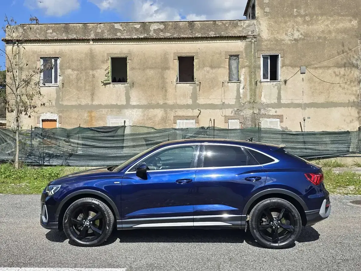 Usata Audi Q3 Sportback S-Line 150 CV (110 kW) 2021 Blu/azzurro SUV