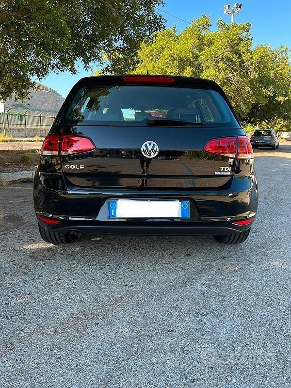 Usata VW Golf 110 CV (80 kW) 2015 Nero Berlina