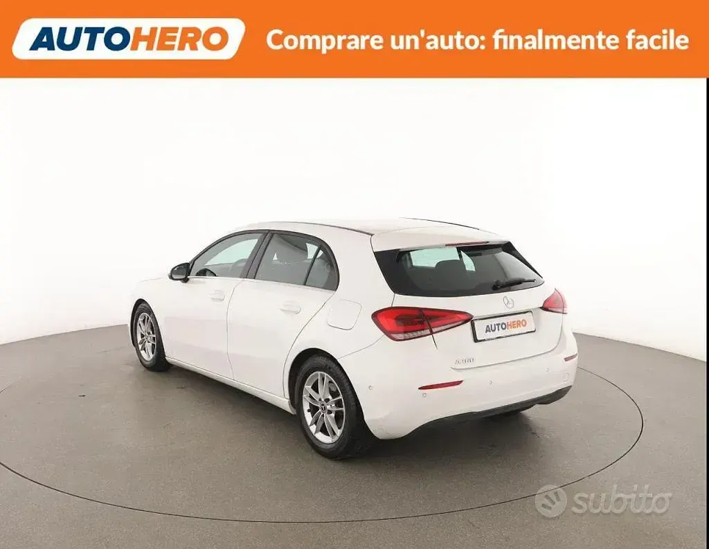 Usado Mercedes A160 Executive 109 CV (80 kW) 2021 Blanco Berlina