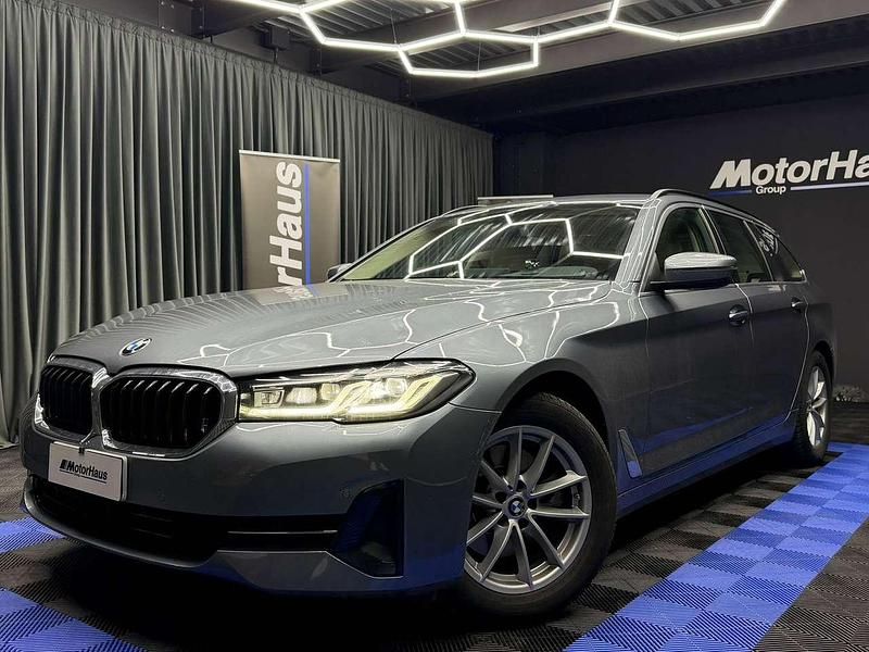 Usata BMW 520 190 CV (139 kW) 2022 Grigio Station wagon