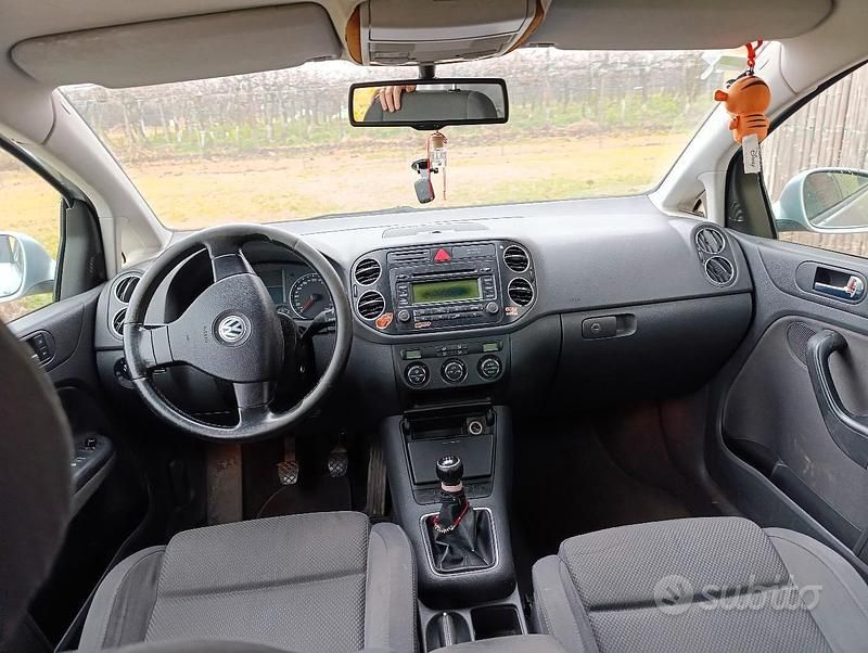 Usata VW Golf Plus Cross 2005 Grigio Monovolume