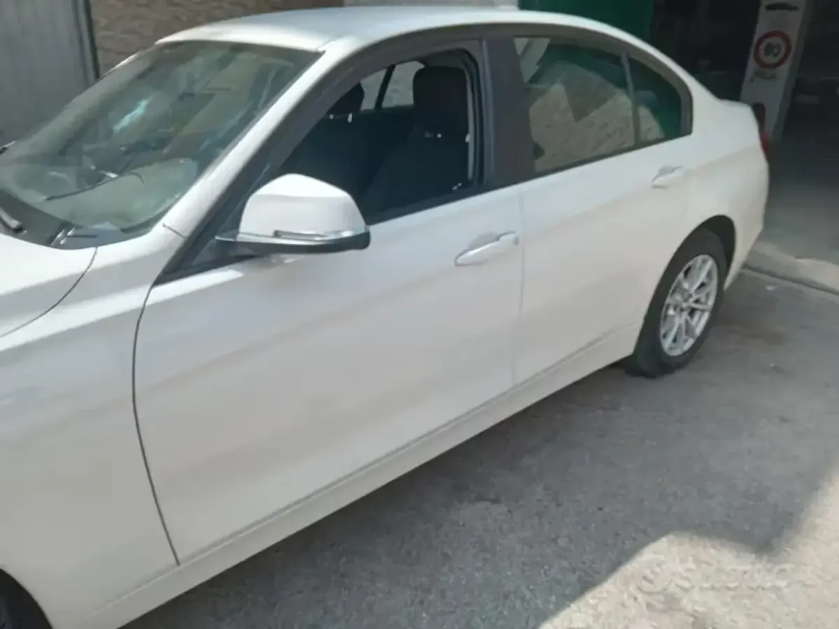 Usata BMW 316 116 CV (85 kW) 2012 Bianco Berlina