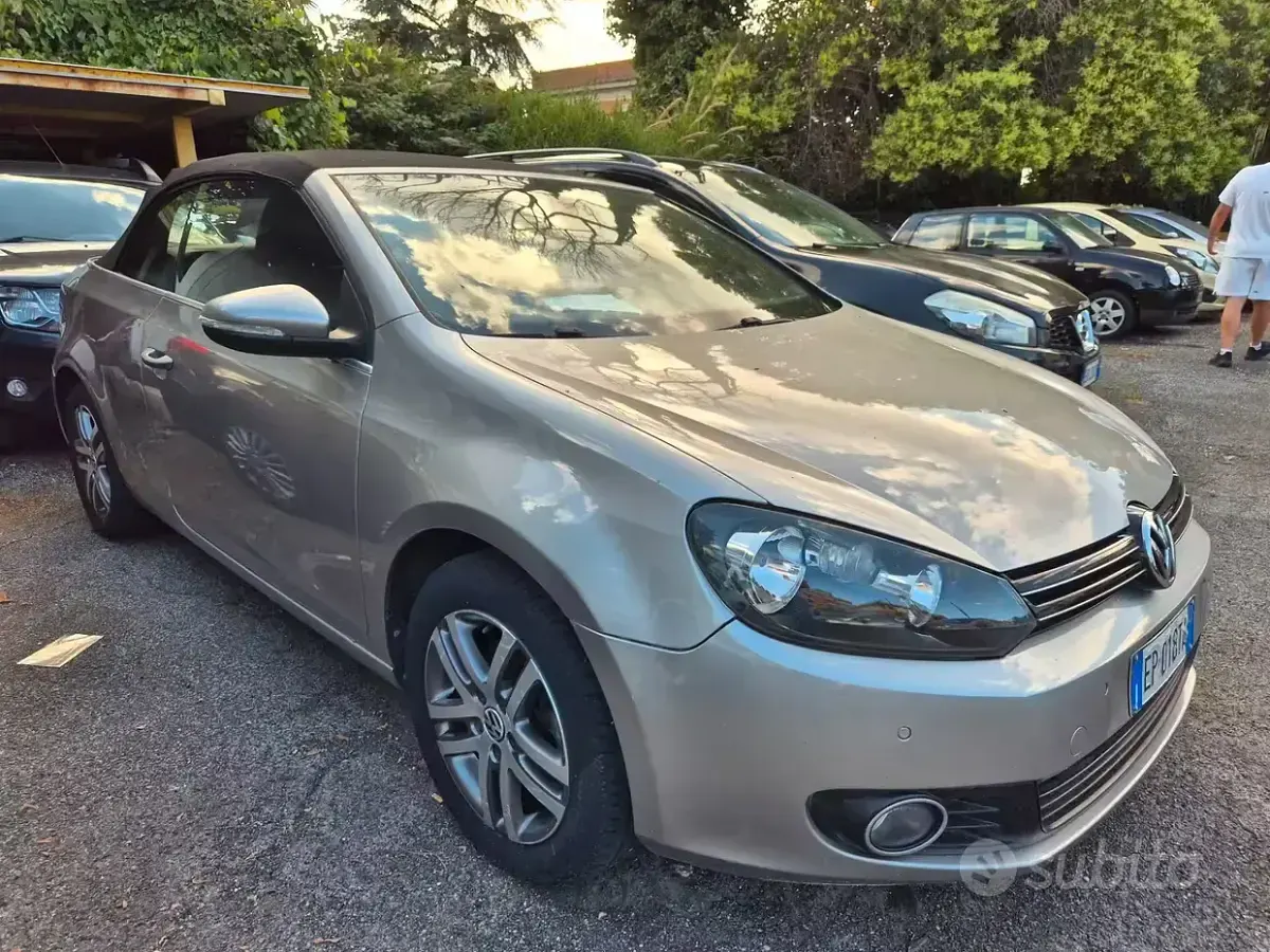 Usata VW Golf Cabriolet 105 CV (77 kW) 2012 Grigio Cabrio