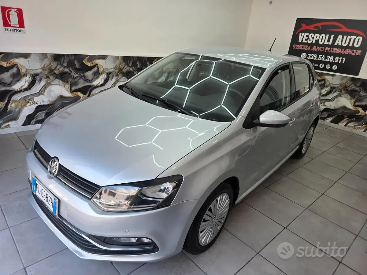 Usata VW Polo Comfortline 75 CV (55 kW) 2017 Grigio Berlina