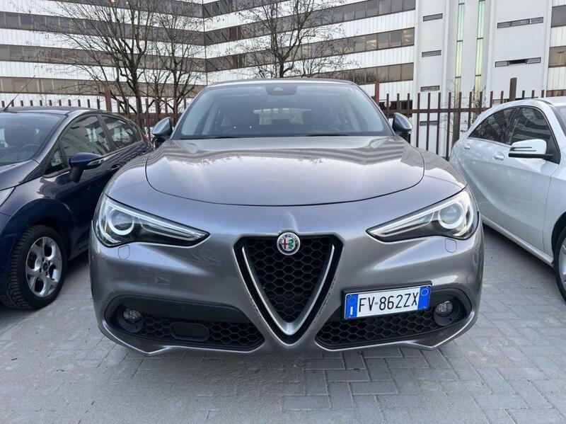 Usato 2017 Alfa Romeo Stelvio 2.1 Diesel 210 CV (23.990 €)