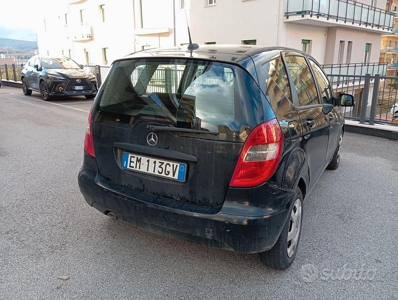 Usata Mercedes A160 Executive 82 CV (60 kW) 2012 Nero Utilitaria