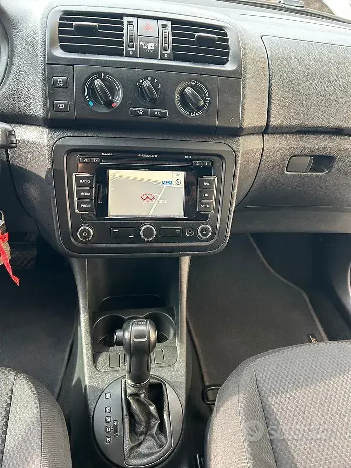 Usata Skoda Roomster Comfort 105 CV (77 kW) 2011 Grigio Monovolume