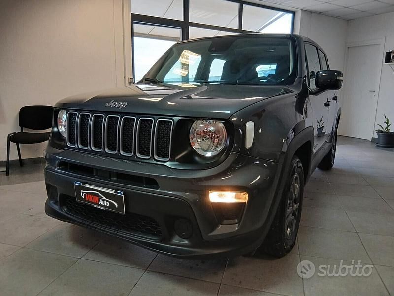 Grigio Usata 2023 Jeep Renegade SUV | 16.500 € (Buon prezzo) - Immagine 1/4