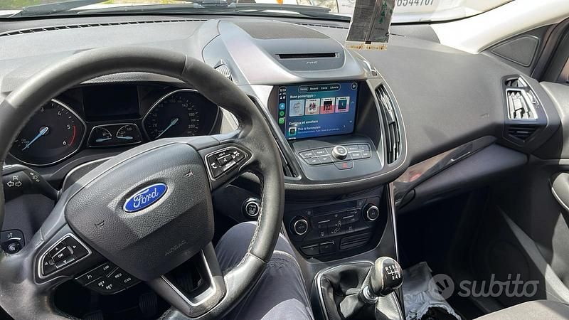 Usata Ford Kuga 150 CV (110 kW) 2017 Bianco SUV