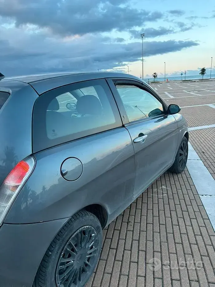 Usata Lancia Ypsilon 60 CV (44 kW) 2009 Grigio Utilitaria