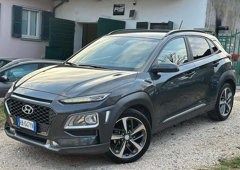 Usata Hyundai Kona Xpossible 116 CV (85 kW) 2020 Grigio SUV