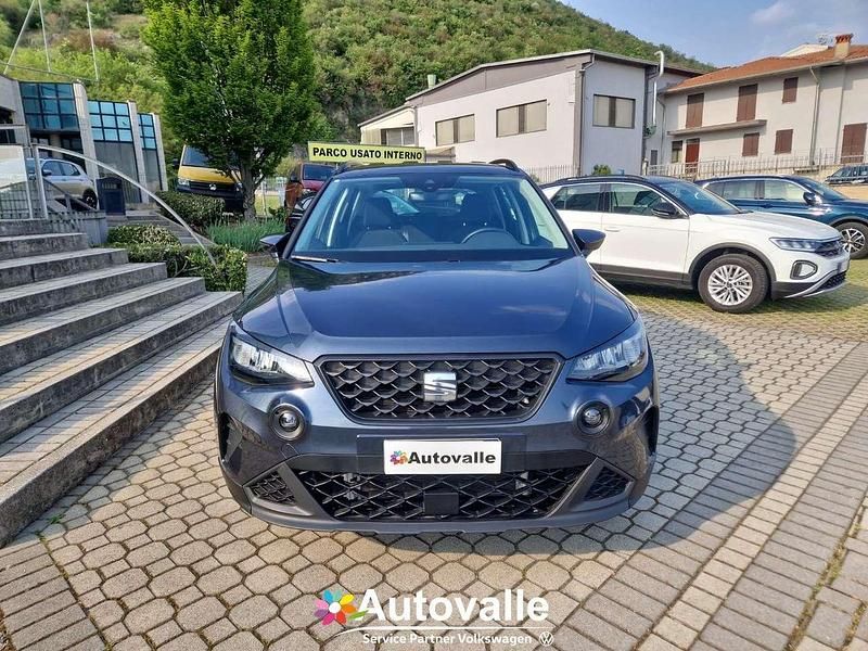 Käytetty Seat Arona Style 116 HP (85 kW) 2025 Harmaa Katumaasturi