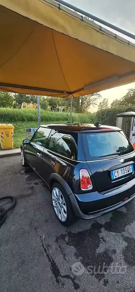Usata Mini ONE 90 CV (66 kW) 2006 Nero Utilitaria
