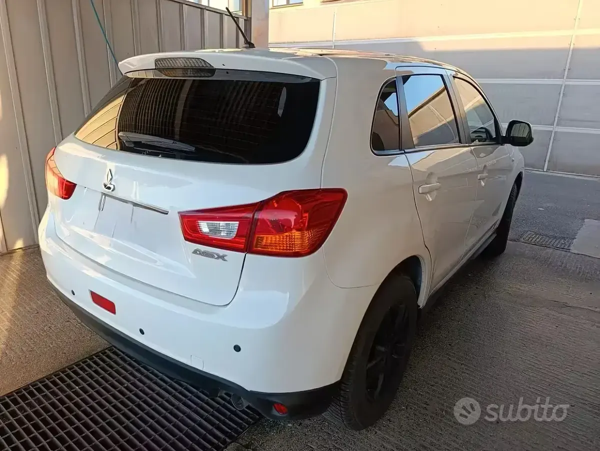 Usata Mitsubishi ASX 2016 Bianco SUV