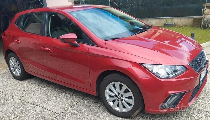 Usata 2019 Seat Ibiza Style Tre volumi | 9300 € (Buon prezzo) - Immagine 1/2