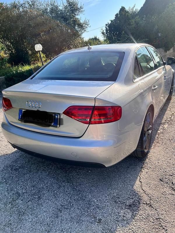 Usata Audi A4 143 CV (105 kW) 2008 Grigio Berlina