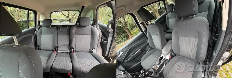 Usata Ford Grand C-Max Titanium 2015 Grigio Monovolume