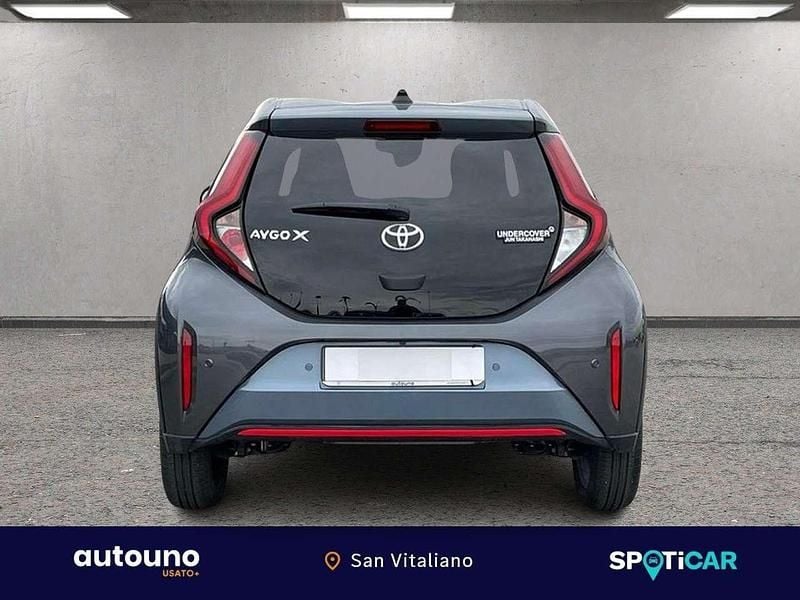 Usata Toyota Aygo X Limited 72 CV (52 kW) 2023 Verde SUV