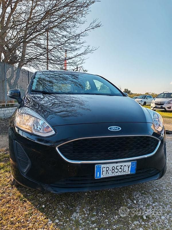Usata Ford Fiesta Vignale 86 CV (63 kW) 2018 Nero Utilitaria