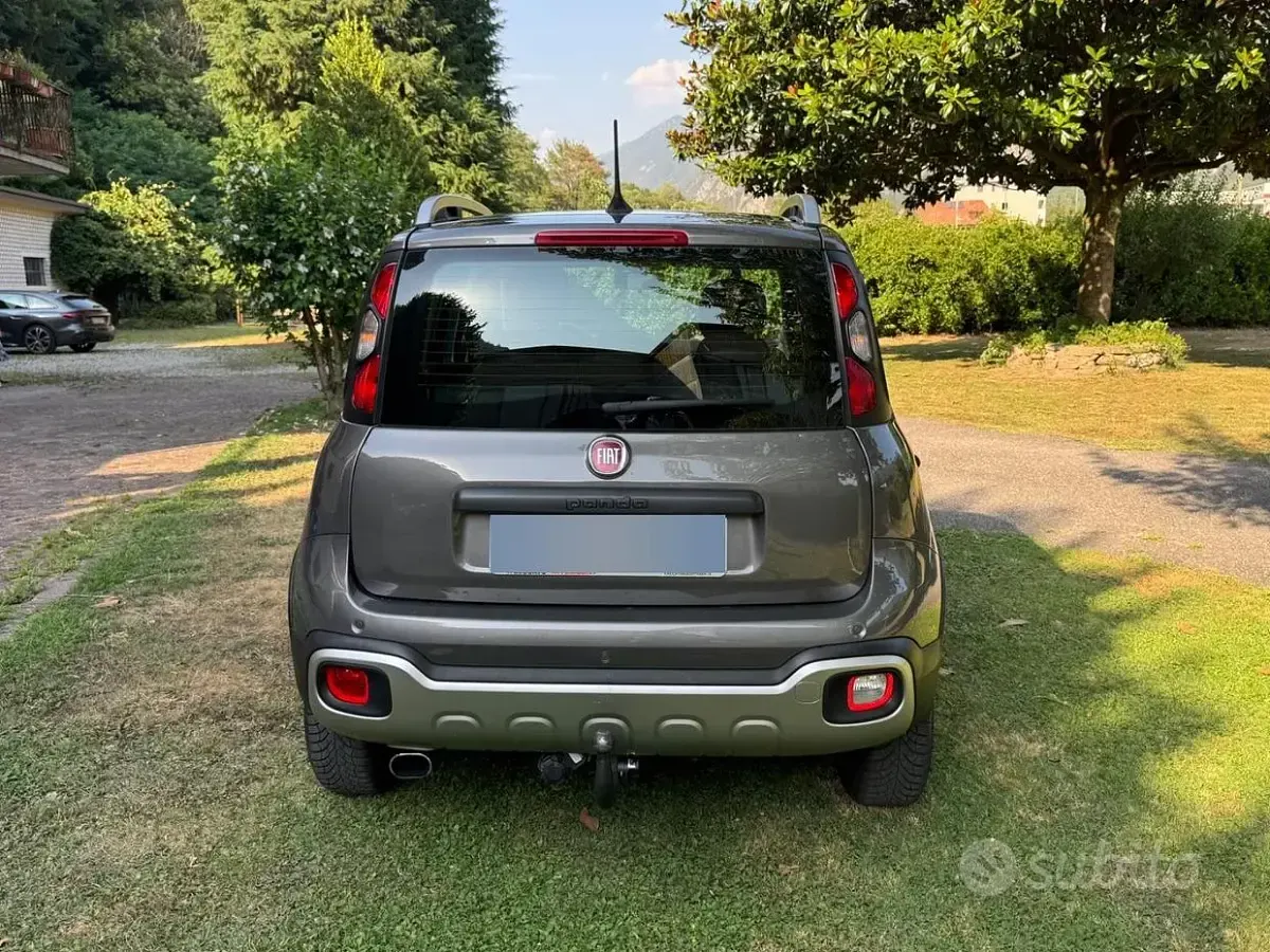 Usata Fiat Panda Cross Cross 86 CV (63 kW) 2021 Grigio Utilitaria