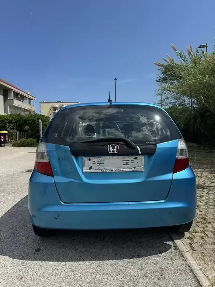 Usata Honda Jazz 99 CV (72 kW) 2010 Blu Utilitaria