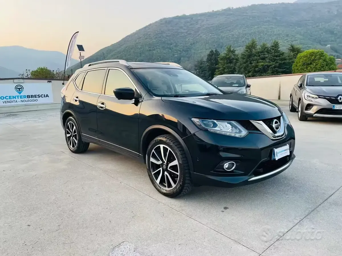 Usata Nissan X-Trail Acenta Premium 131 CV (96 kW) 2015 Nero SUV