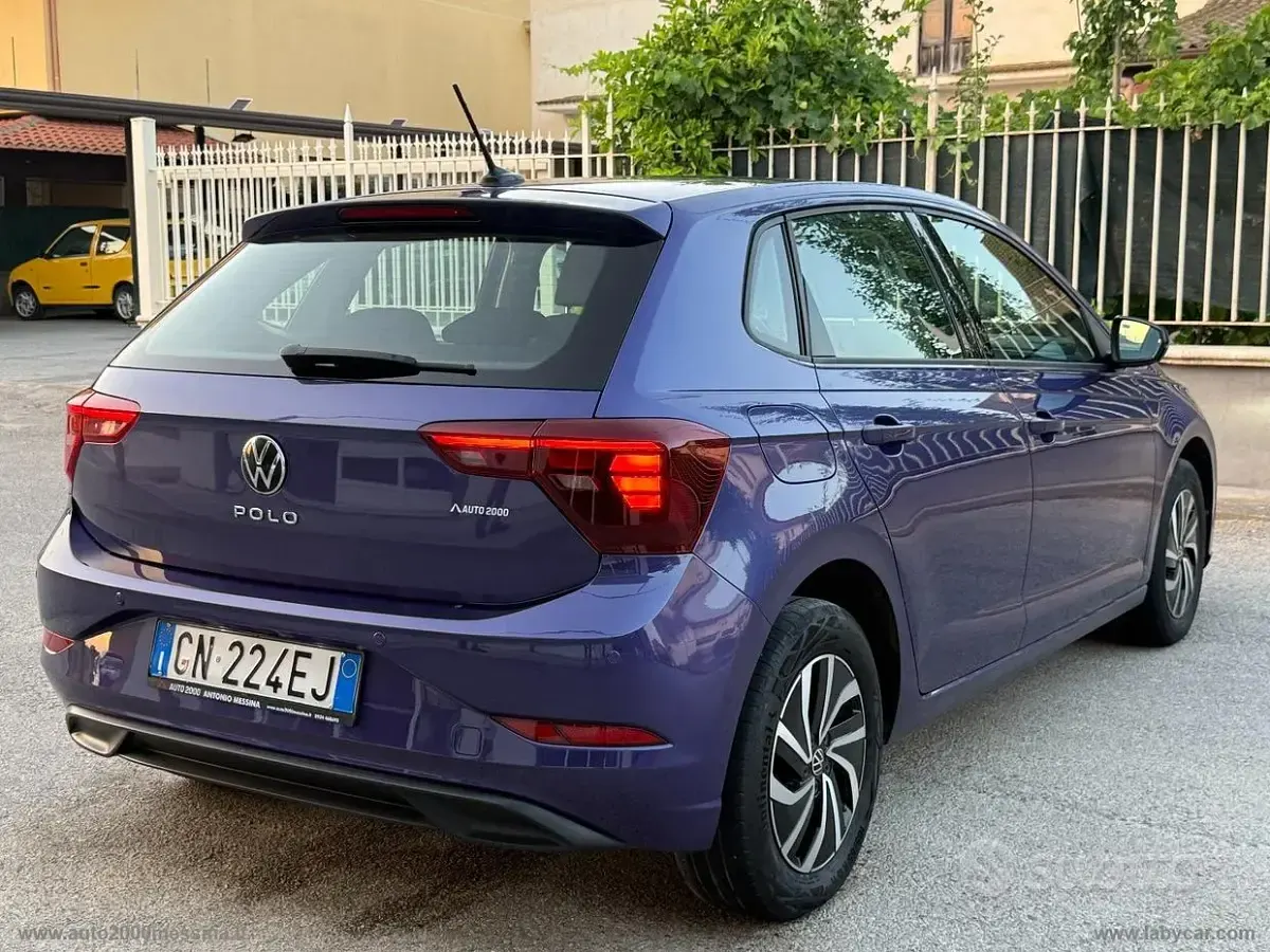 Usata VW Polo Edition 95 CV (69 kW) 2023 Viola Utilitaria