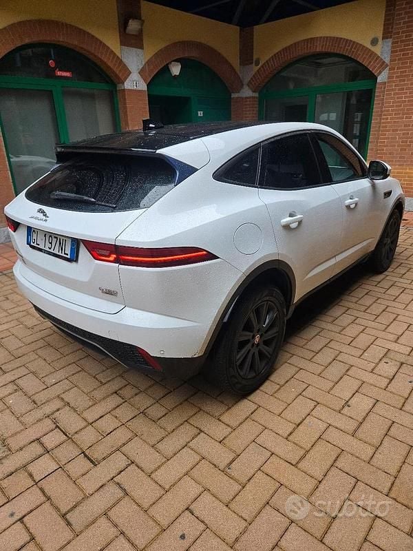 Usata Jaguar E-Pace 150 CV (110 kW) 2019 Bianco SUV