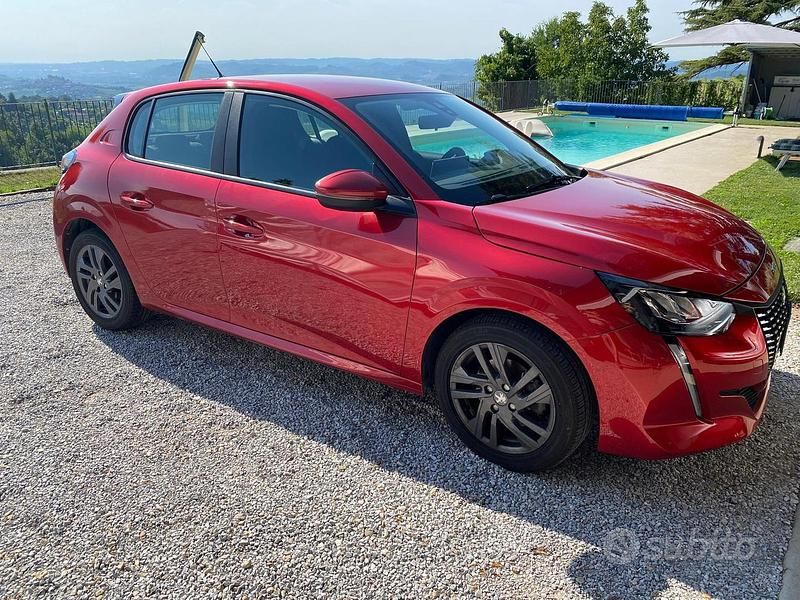 Usata Peugeot 208 95 CV (69 kW) 2021 Rosso Utilitaria