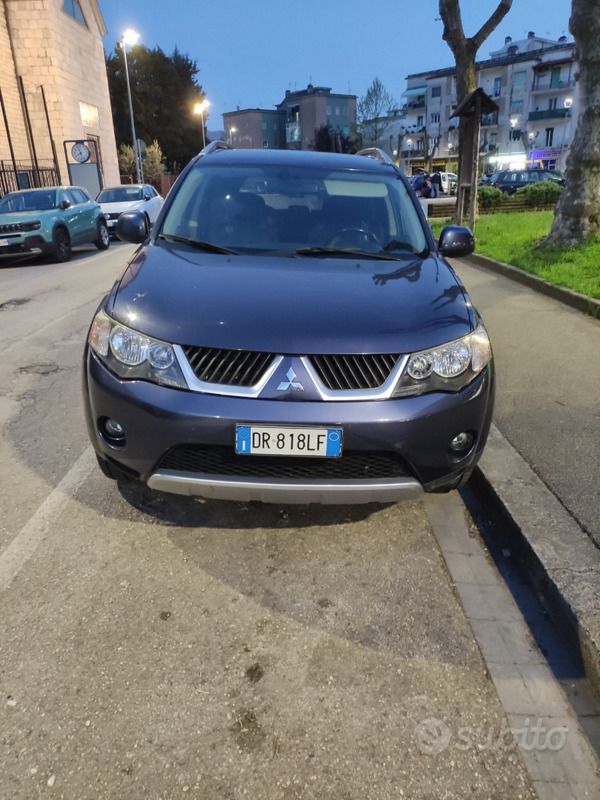 Usata Mitsubishi Outlander 2008 Blu SUV