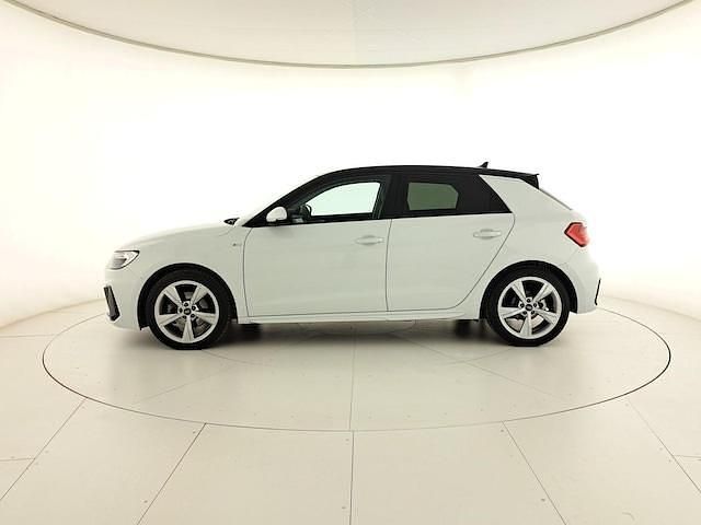 Usata Audi A1 Sportback S-Line 150 CV (110 kW) 2024 Bianco ghiacciaio metallizzato nero mito metallizzato Utilitaria