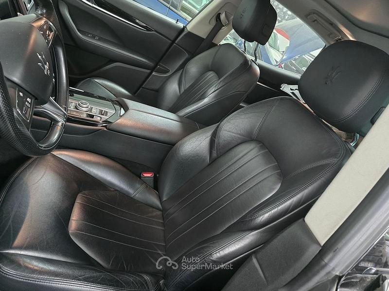 Usata Maserati Levante 275 CV (202 kW) 2017 Grigio SUV