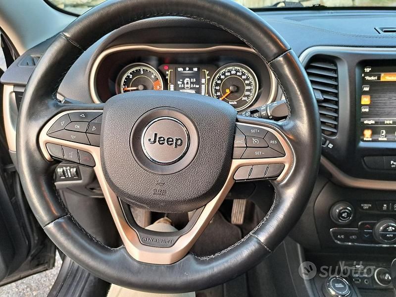 Usata Jeep Cherokee Limited 177 CV (130 kW) 2015 SUV