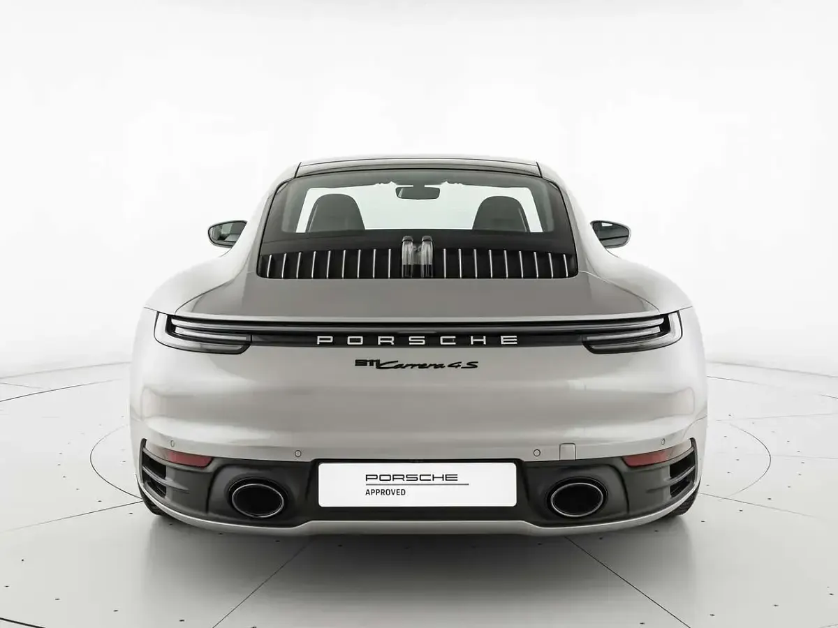 Usata Porsche 911 Carrera 4S 450 CV (330 kW) 2021 Argento gt metallizzato Coupé