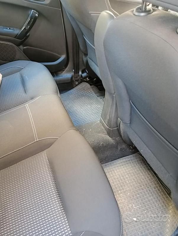Usata Peugeot 208 2016 Grigio Utilitaria