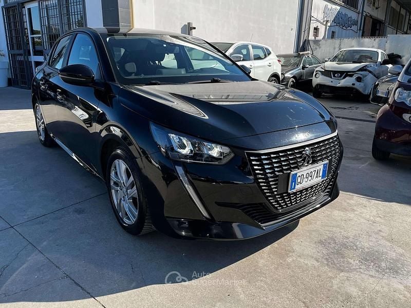 Usata Peugeot 208 Active 101 CV (74 kW) 2020 Nero Utilitaria