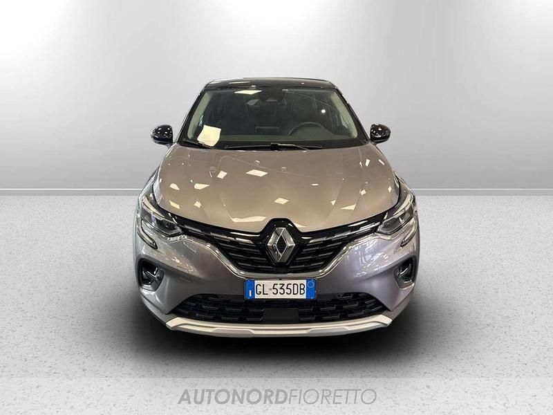 Usata Renault Captur Techno 143 CV (105 kW) 2023 Grigio SUV