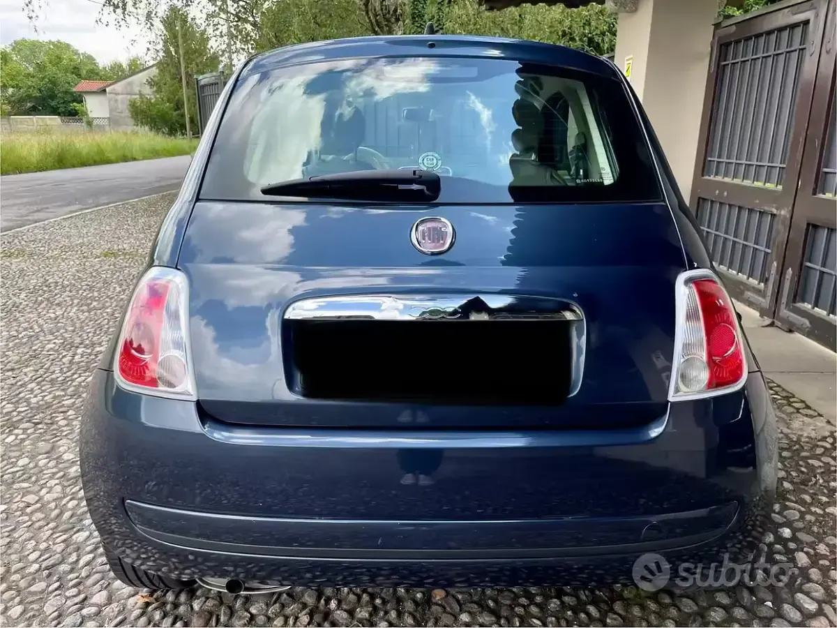 Begagnad Fiat 500 Lounge 69 HK (50 kW) 2008 Blå Sedan