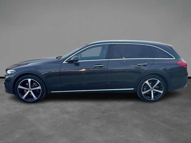 Usata Mercedes C220 Premium 200 CV (147 kW) 2023 Other Station wagon