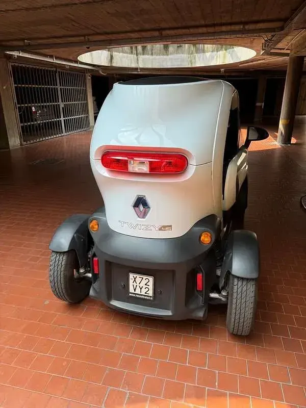 Usata Renault Twizy 12 kW (17 CV) 2015 Utilitaria