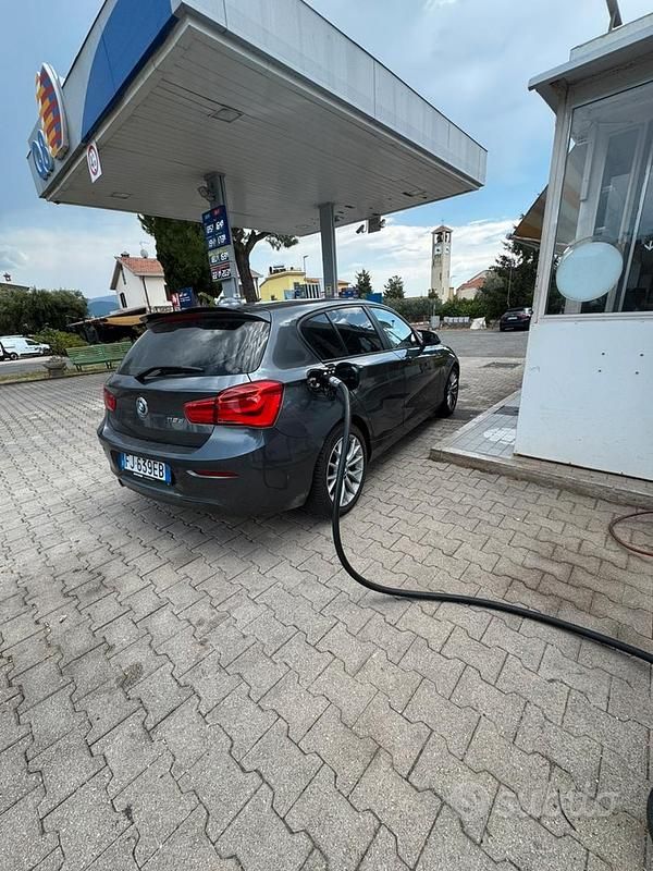 Usata BMW 118 150 CV (110 kW) 2017 Grigio Utilitaria