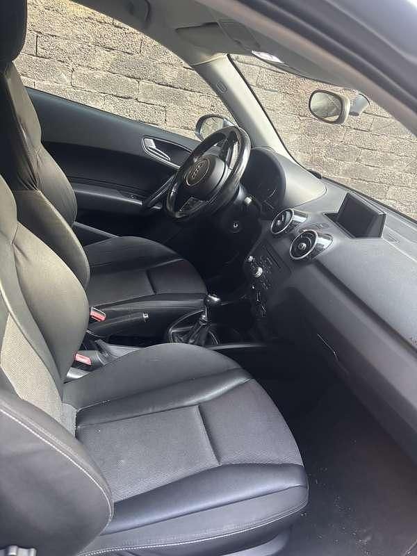 Usata Audi A1 Attraction 105 CV (77 kW) 2012 Utilitaria
