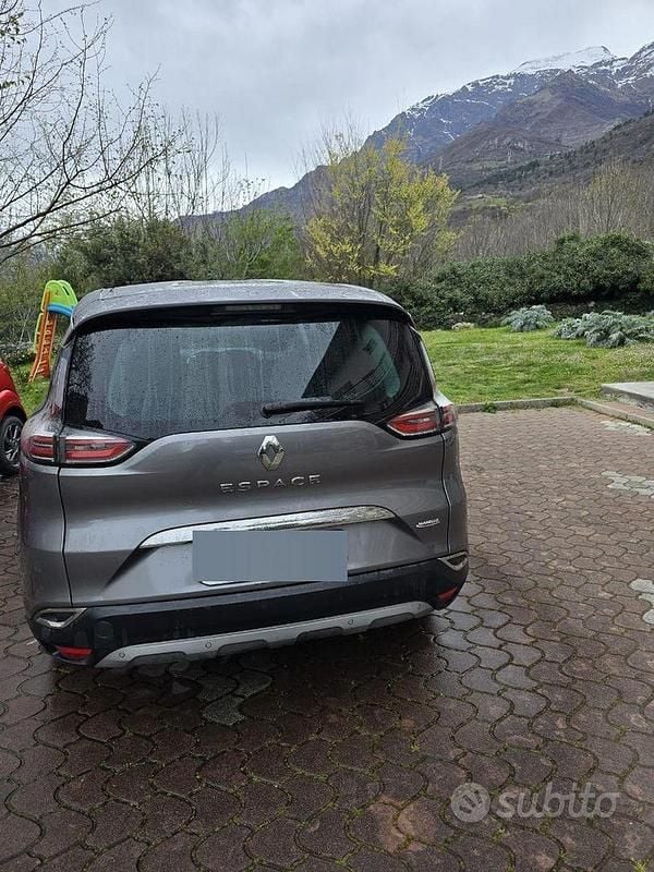 Usata Renault Espace Initiale Paris 160 CV (117 kW) 2017 Grigio Monovolume