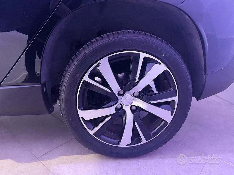 Usata Peugeot 2008 Allure 120 CV (88 kW) 2014 Nero SUV