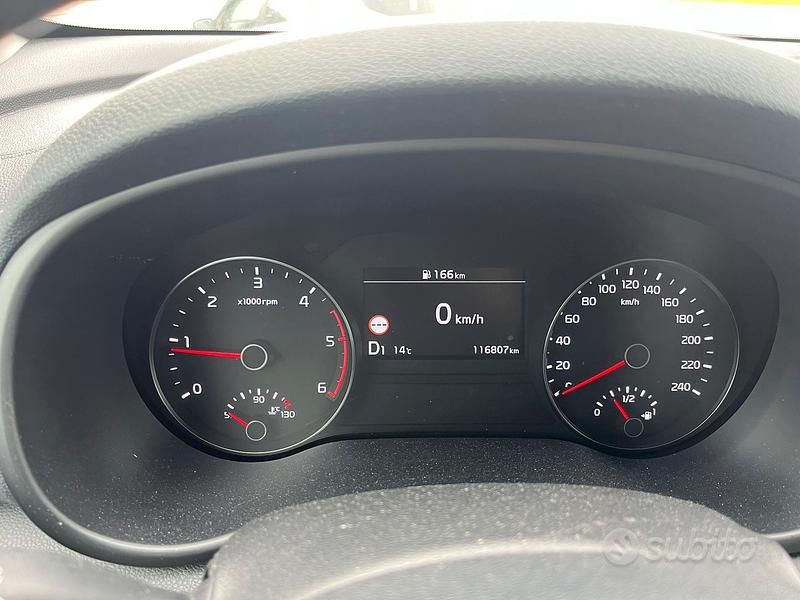 Usata Kia Sportage 136 CV (100 kW) 2020 Rosso SUV