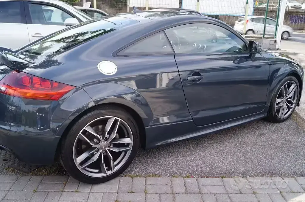 Usata Audi TT 200 CV (147 kW) 2009 Gray Coupé